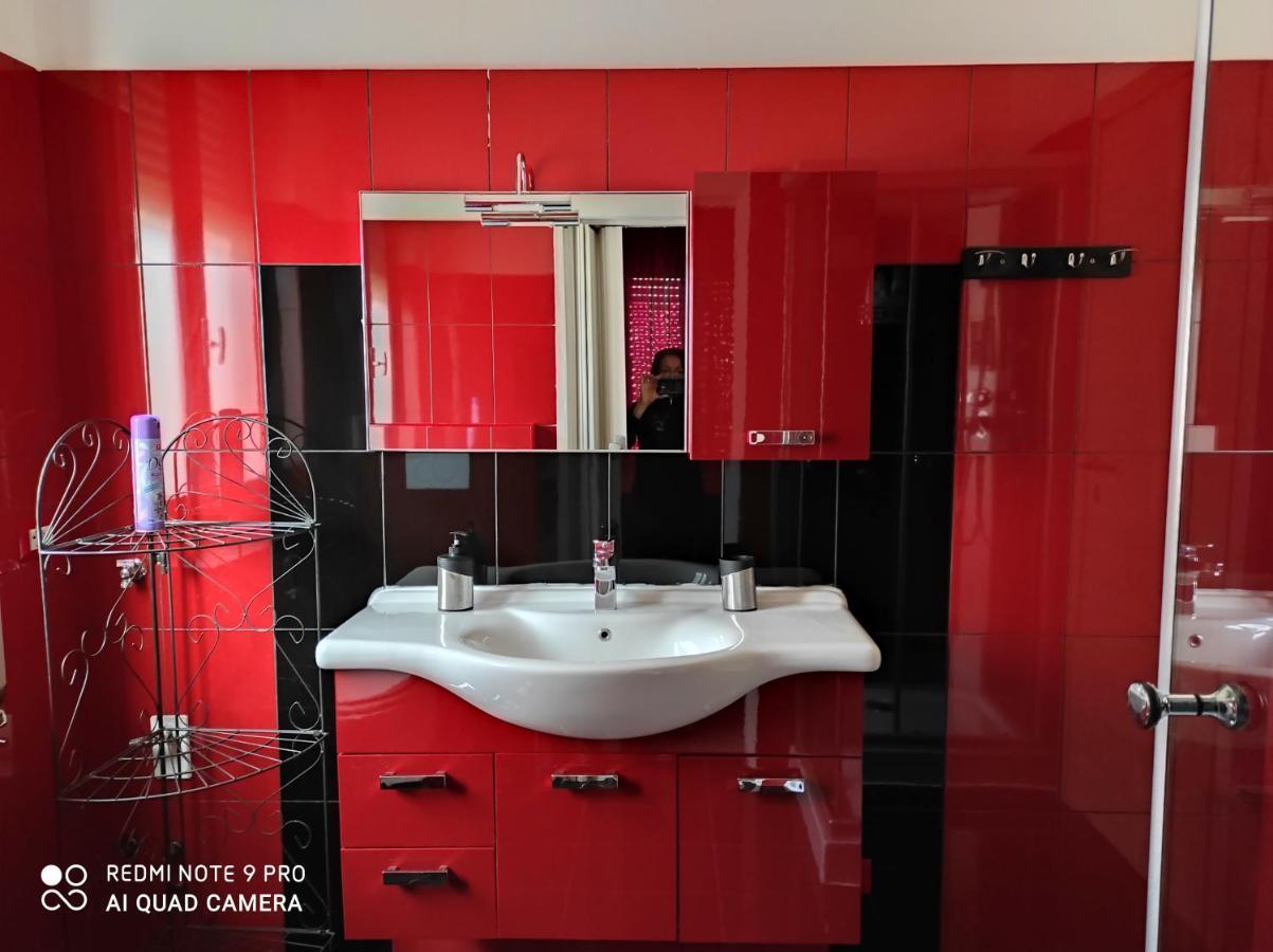 Beb Da Gaia E Giulio Bed & Breakfast Reno Di Leggiuno Bagian luar foto