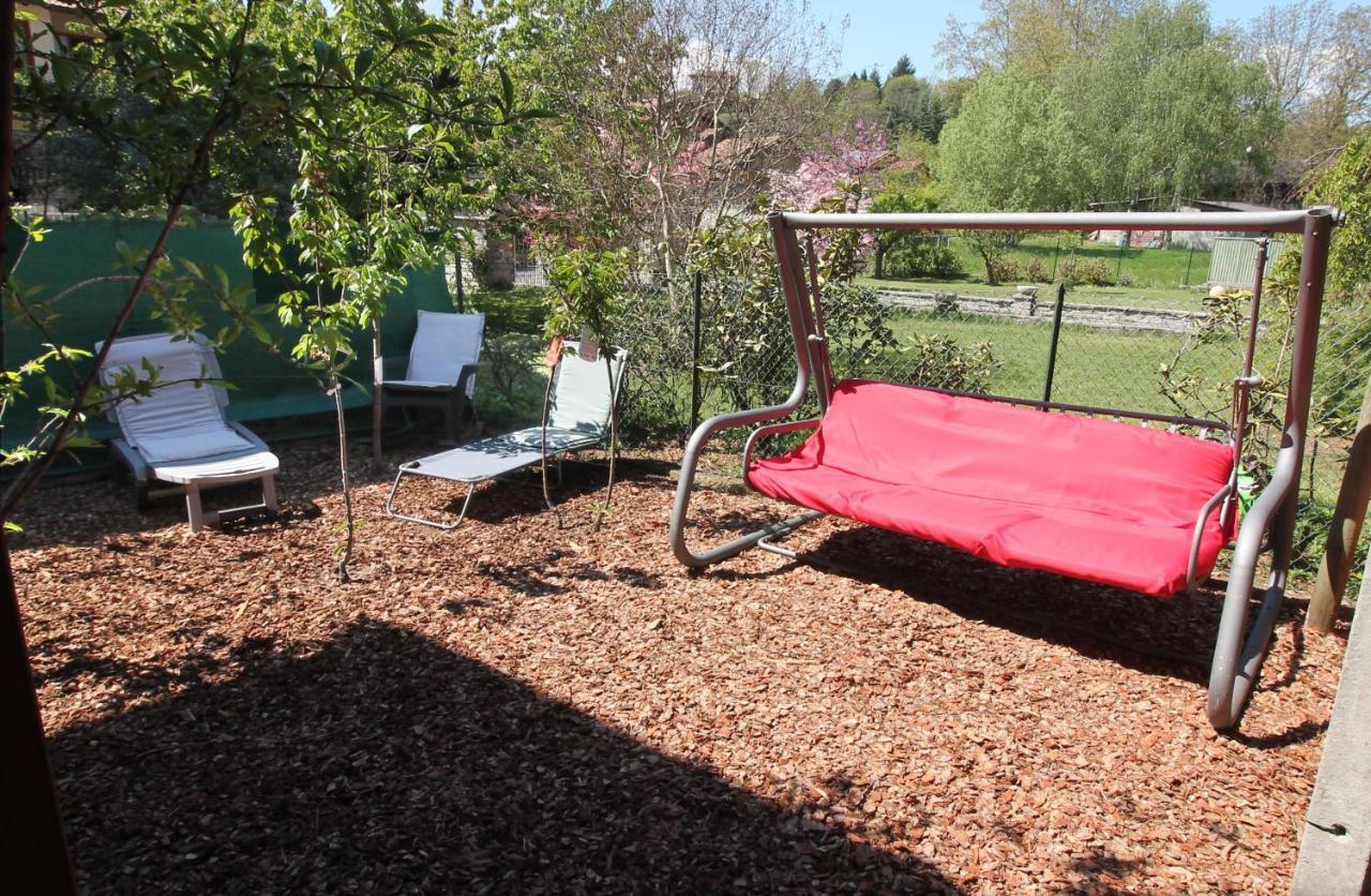 Beb Da Gaia E Giulio Bed & Breakfast Reno Di Leggiuno Bagian luar foto
