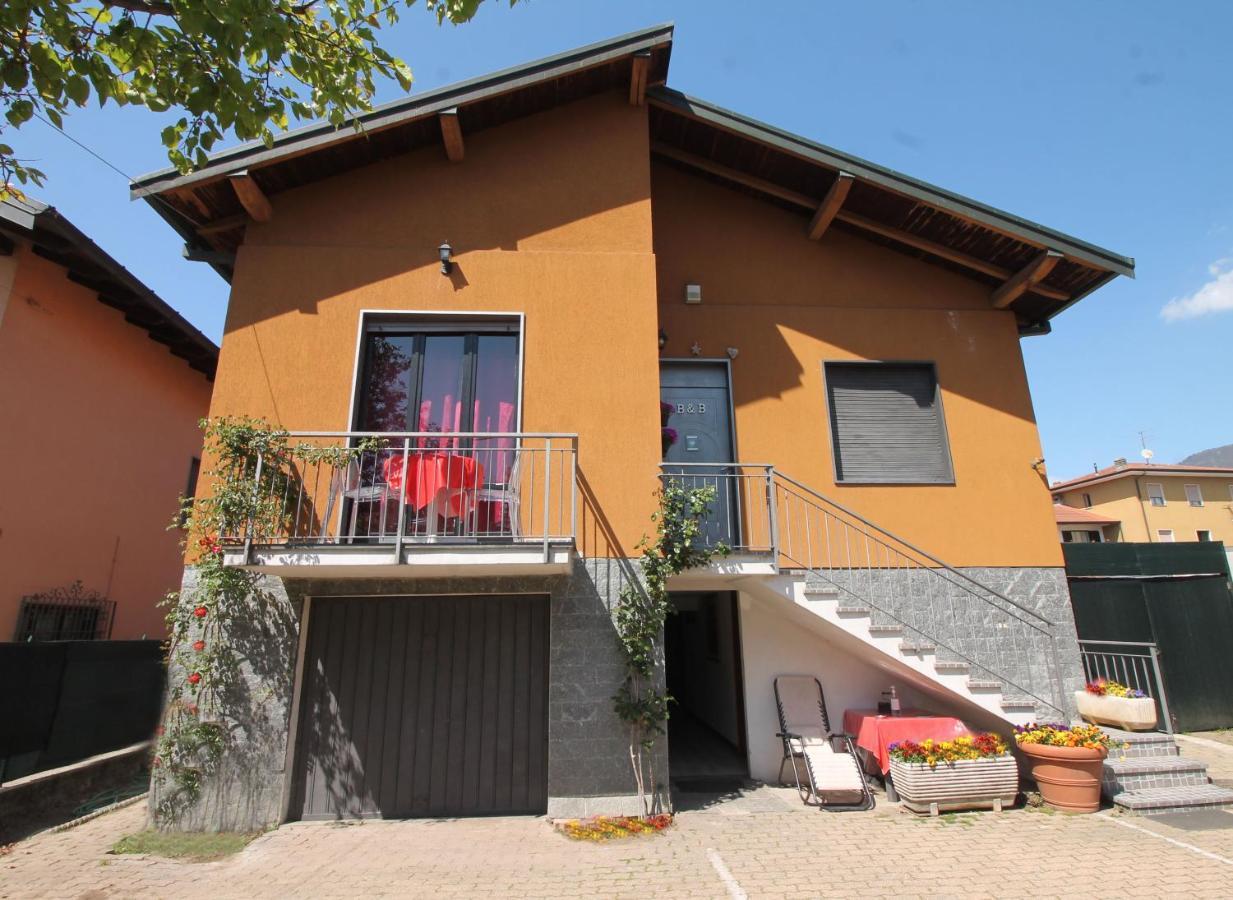 Beb Da Gaia E Giulio Bed & Breakfast Reno Di Leggiuno Bagian luar foto